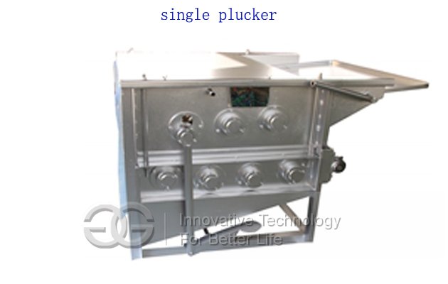 Automatic poultry slaughtering production line