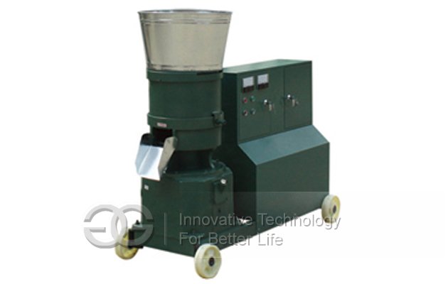 Chicken feed pellet machine