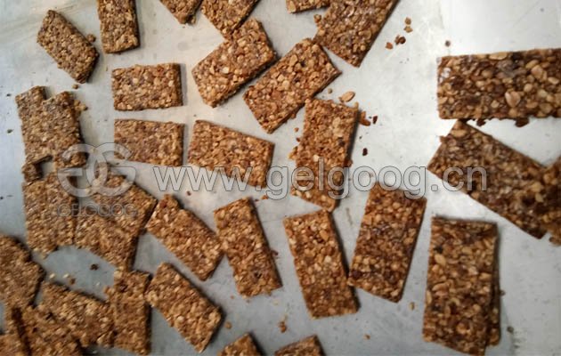 Semi-automatic Groundnut Brittle Making Machine|Peanut Candy Production Line